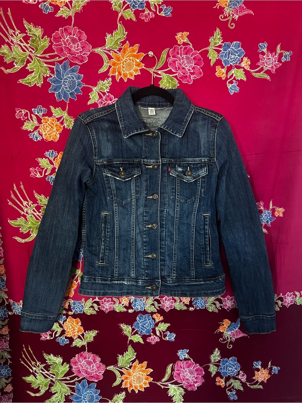 Levi's Women's Dark Blue Classic Denim Jacket